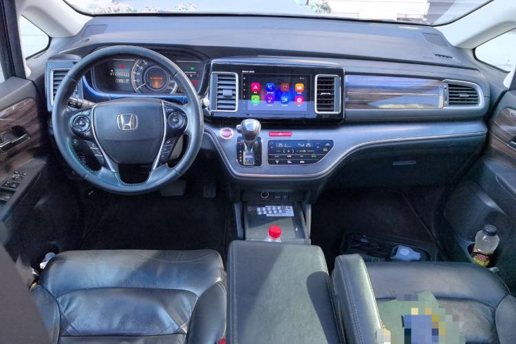 Used Honda Elysion 2016 2.4L Luxury Edition Center Console