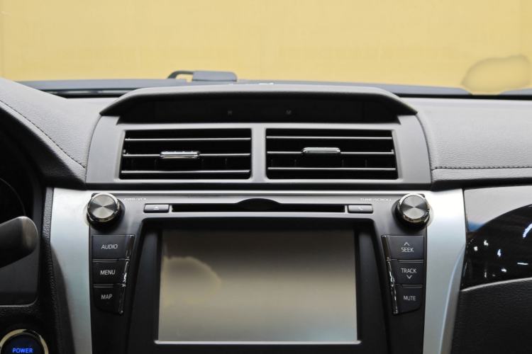 Used Toyota Camry 2015 Dual-Engine 2.5 HG Luxury Navigation Edition Interior 7