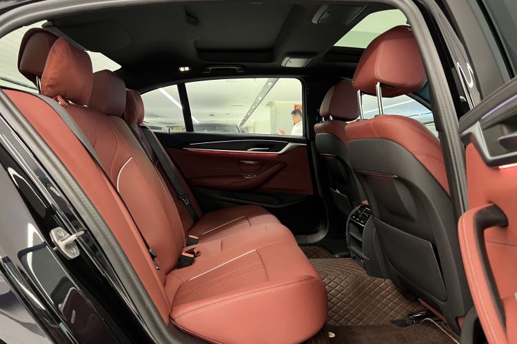 Used BMW 5 Series New Energy 2022 Second Facelift 535Le M Sport Package
