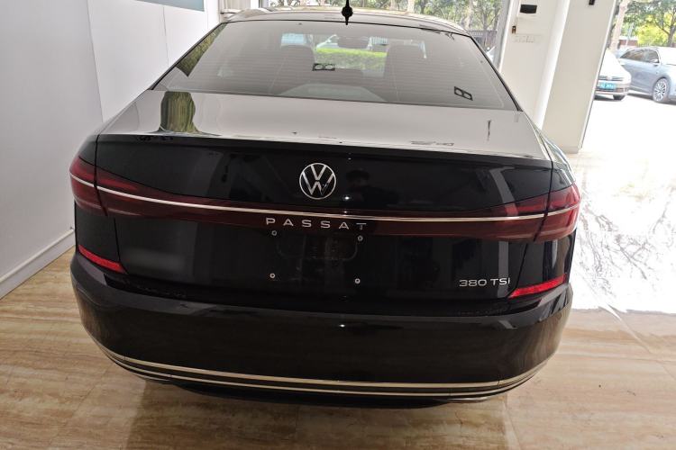 Used Volkswagen Passat 2025 Premium Version 380TSI Dragon Edition