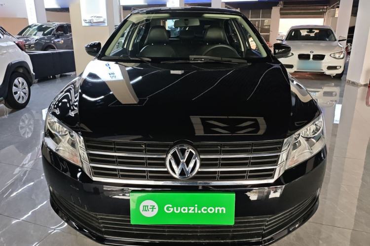 Used Volkswagen Lavida 2017 1.6L Automatic Comfort Edition
