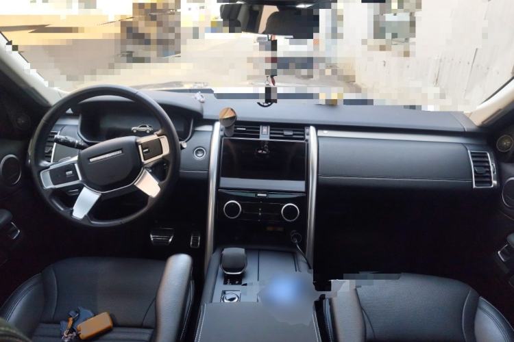 Used Land Rover Discovery 2023 Revised Version 360 PS R-Dynamic S
