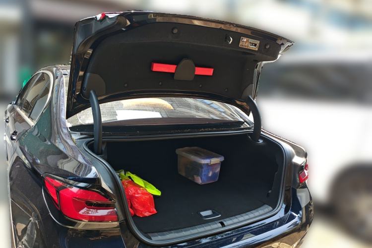 Used BMW 5 Series New Energy 2021 535Le M Sport Package Trunk