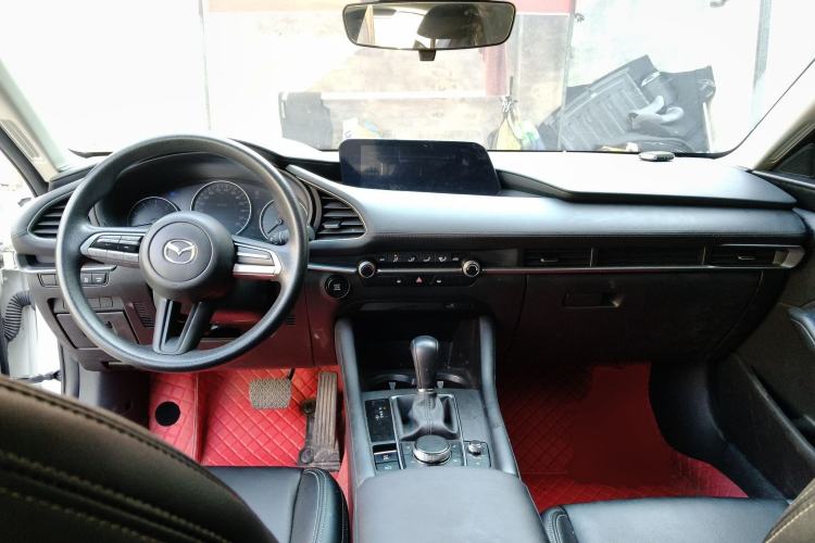 Used Mazda 3 Axela 2023 2.0L Automatic Zhiqing Edition Center Console