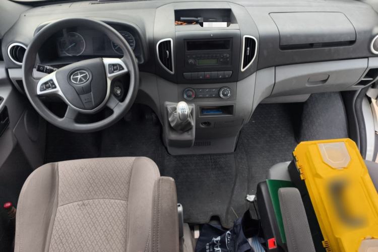 Used JAC Group Sunray 2022 2.0T Fuel-Efficient King PLUS Express Version Mid-axle 5-6 Seats HFC4DB3-2E4
