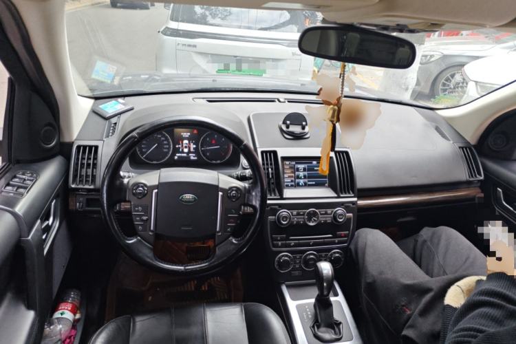 Used Land Rover Freelander 2 2013 2.2T SD4 SE Diesel Edition Center Console