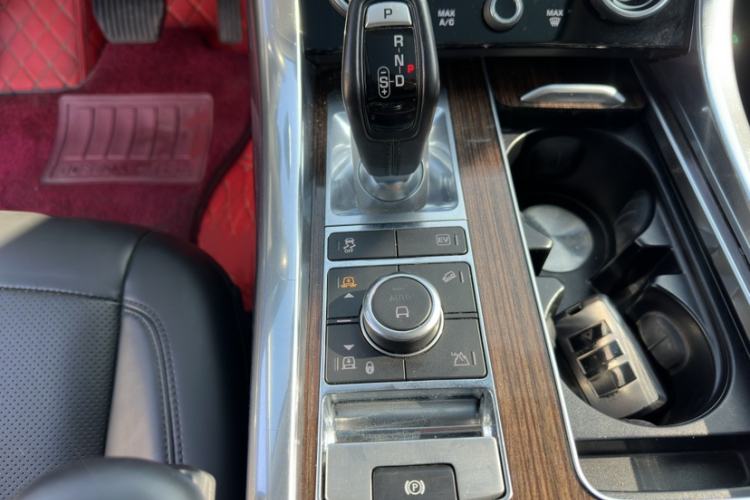 Used Land Rover Range SportNew Energy 2019 P400e SE Interior 6