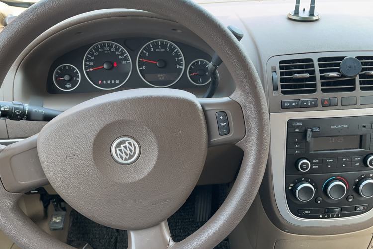 Used Buick GL8 2014 2.4L Classic Edition
