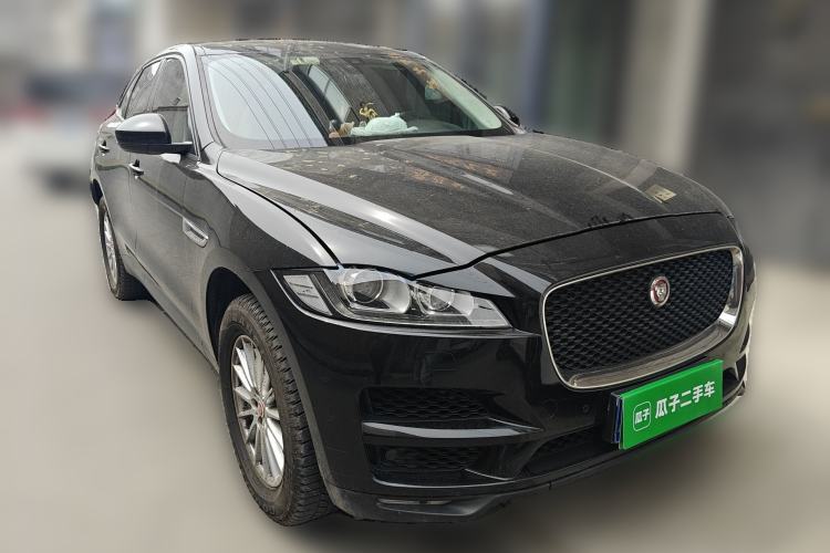 Used Jaguar F-PACE 2018 2.0T Four-Wheel Drive Urban Luxury Edition Front Right 45 Deg