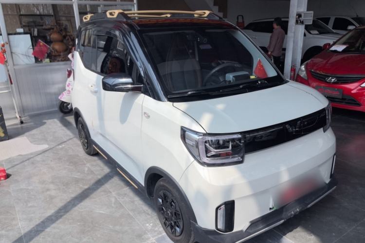 Used Wuling Hongguang MINIEV 2022 GAMEBOY 200km Gaming Edition with Lithium Iron Phosphate Front Right 45 Deg