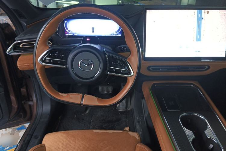 Used Mazda EZ-6 2024 Range-Extended 200 Luxury Edition Steering Wheel