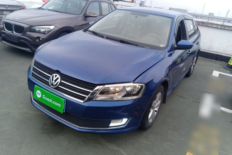 Used Volkswagen Gran Lavida 2013 1.6L Automatic Fashion Model