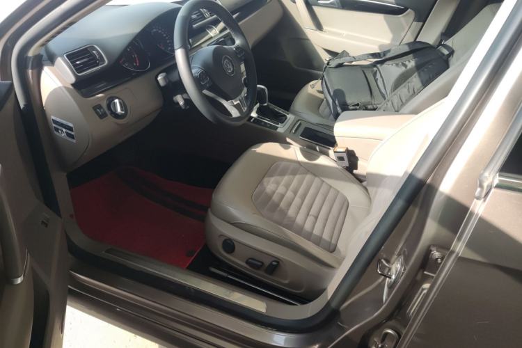 Used Volkswagen Magotan 2015 1.8TSI Luxury Model Driver Seat