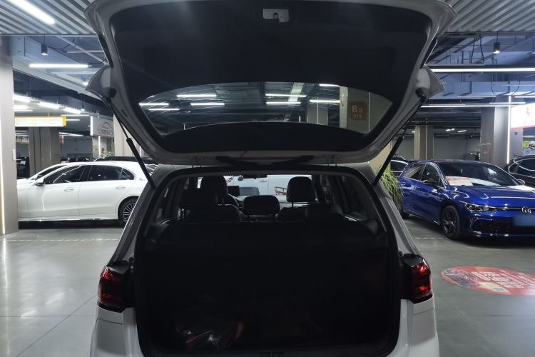 Used Volkswagen Golf Sportsvan 2019 1.6L Automatic Pure Model China V Standard Trunk