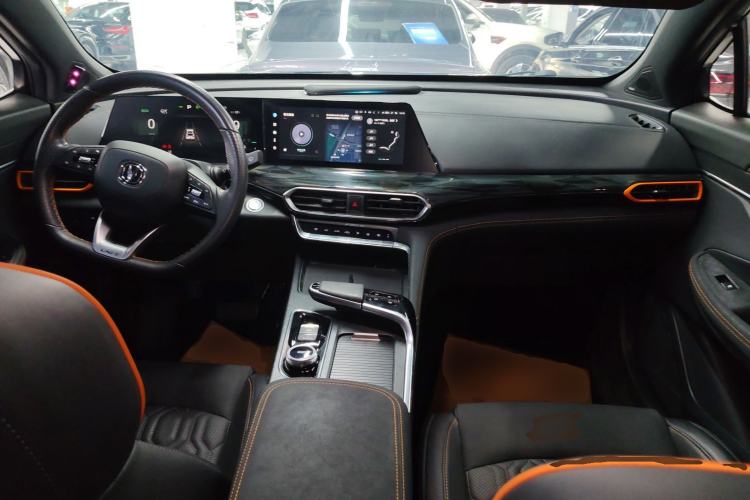 Used CHANGAN UNI-T 2022 1.5T Flagship Edition Center Console