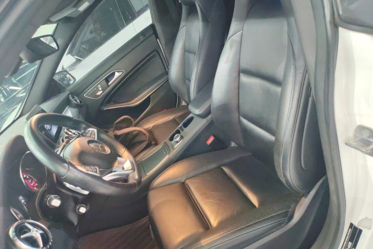 Used Mercedes-Benz CLA 2018 CLA 260 4MATIC Left Front Seat