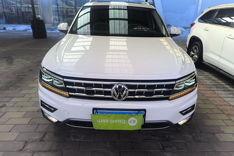 Used Volkswagen Tiguan L 2018 380TSI Automatic All-Wheel Drive Luxury Edition Front