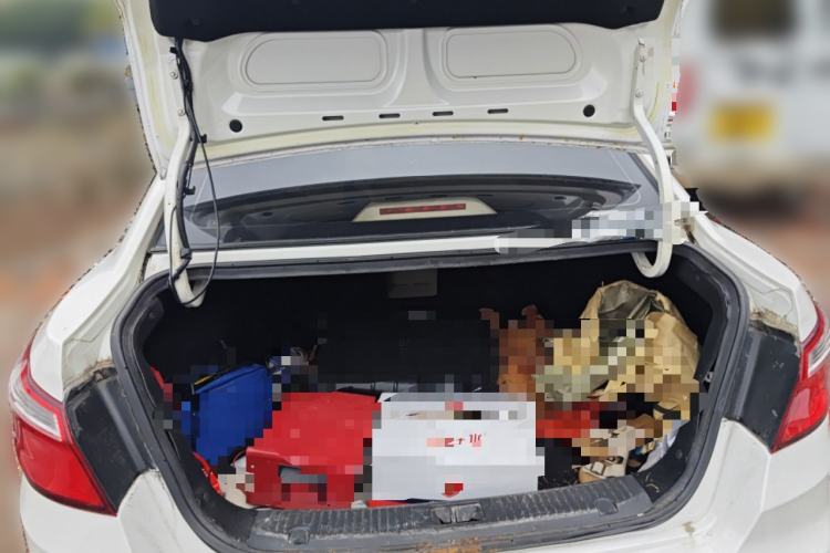 Used CHANGAN Eado 2012 1.6L Manual Luxury Model China IV Standard
