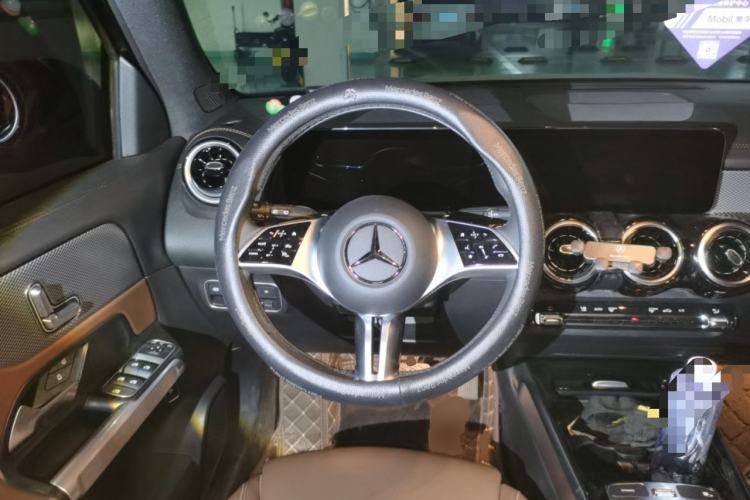 Used Mercedes-Benz GLB 2024 Refresh GLB 200 Fashion Edition Steering Wheel