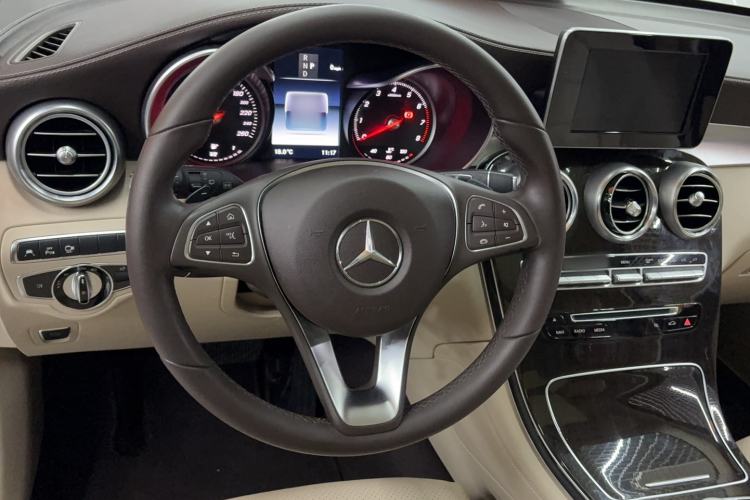 Used Mercedes-Benz GLC 2017 GLC 260 4MATIC Luxury Model