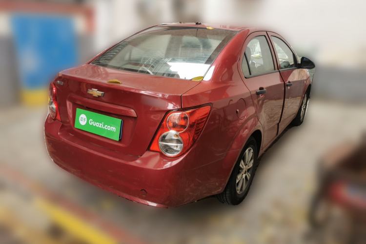 Used Chevrolet Aveo Sonic 2011 Sedan 1.4L MT SL
