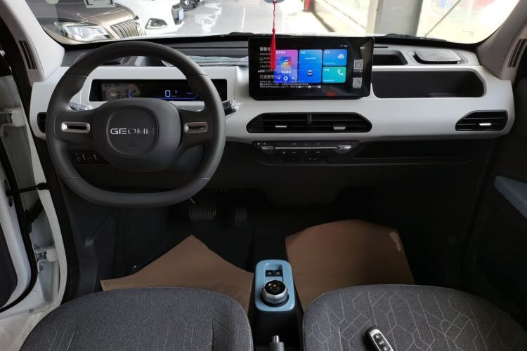 Used Geely Galaxy Panda 2024 Panda Mini 200km Endurance Bear