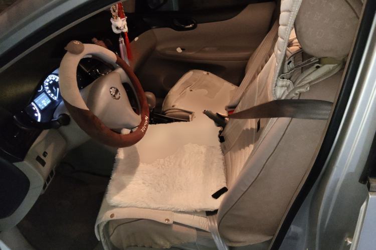 Used Nissan Tiida 2011 1.6L CVT Luxury Edition Left Front Seat