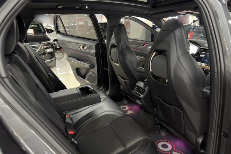 Used Lynk & Co 01 2023 1.5TD EM-F PM Interior 8