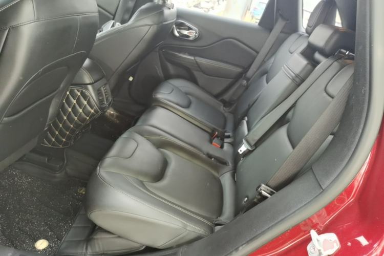 Used Jeep Cherokee 2016 2.4L Professional Smart Version Left Rear Seat