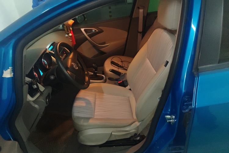 Used Buick GT 2012 XT 1.6L Manual Comfort Edition