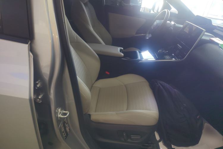 Used Toyota FAW bZ4X 2022 Two-Wheel Drive Long-Range PRO Version Right Front Seat