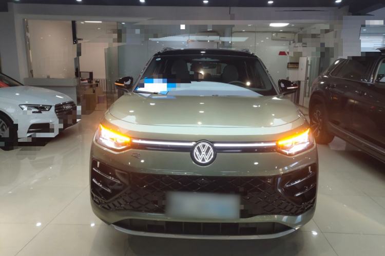 Used Volkswagen Tayron 2025 Tiguan L 380TSI 4Motion Luxury Easy Package
