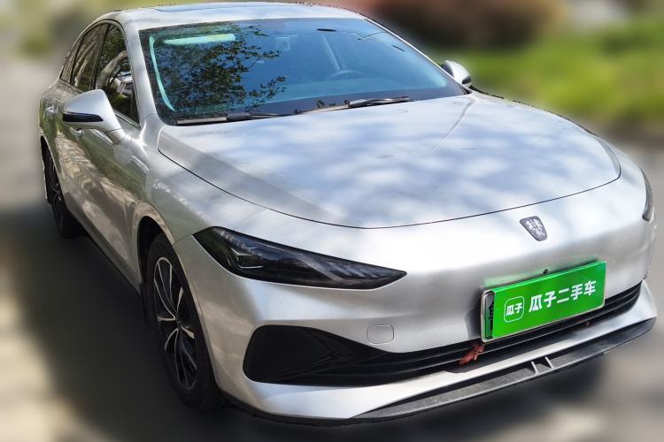 Used Roewe D7 2023 DMH 125km Excellence Edition Front Right 45 Deg