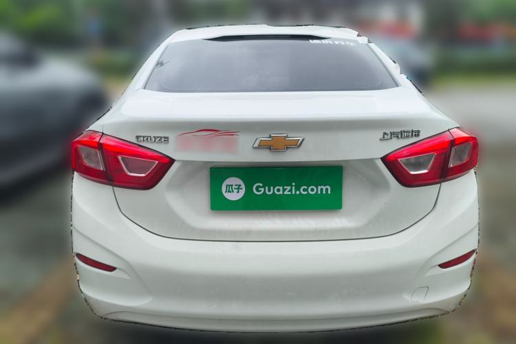 Used Chevrolet Cruze 2017 1.5L Automatic Pioneer Sunroof Edition
