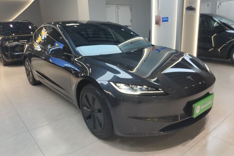 Used Tesla Model 3 2025 Rear-Wheel-Drive Version Front Right 45 Deg