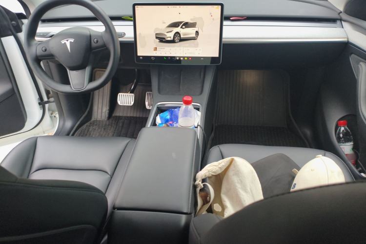 Used Tesla Model Y 2022 Rear-Wheel-Drive Version
