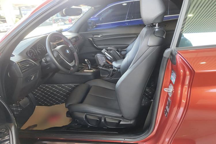 Used BMW 2 Series (Import) 2018 220i Convertible Coupe Sports Design Package
