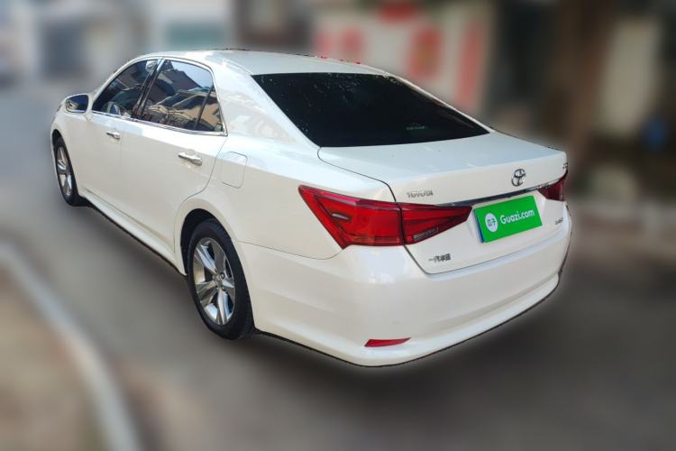 Used Toyota Crown 2015 2.0T Fashion Edition

