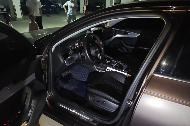 Used Audi A4L 2019 40 TFSI Fashion Edition China VI Emission Standard