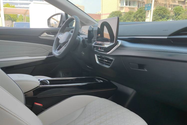 Used Volkswagen ID.6 X 2022 Smart Enjoyment Long-Range Edition