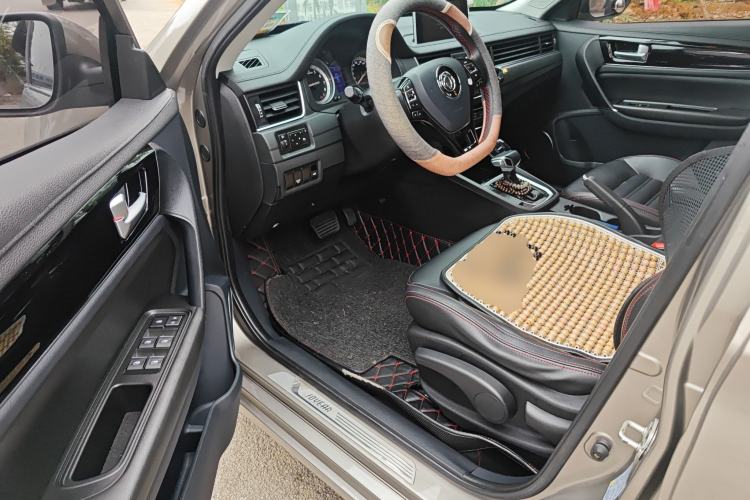 Used FORTHING Joyear S50 2017 1.6L CVT Luxury Model