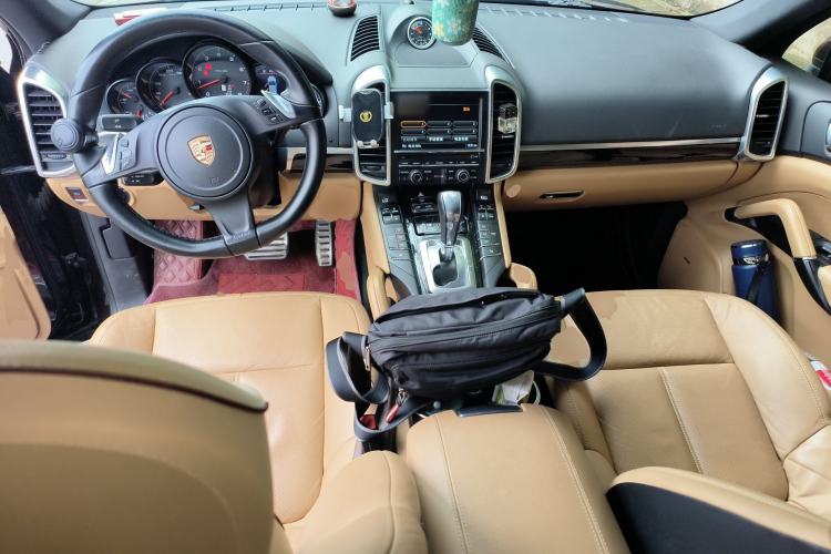 Used Porsche Cayenne 2014 Cayenne Platinum Edition 3.0T