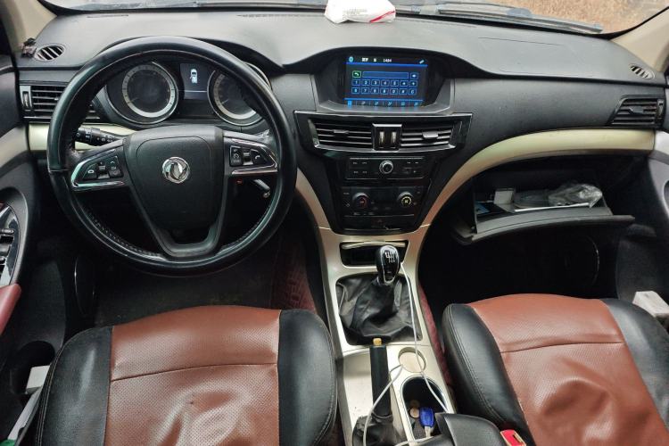 Used Dongfeng Yufeng P16 2017 1.9T Two-Wheel Drive Luxury Extended Version D19TCIE2
