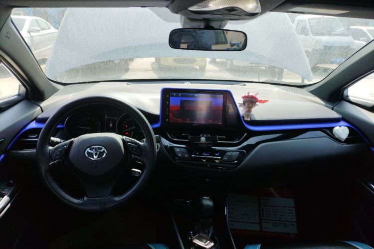 Used Toyota IZOA 2020 2.0L Enjoy Edition
