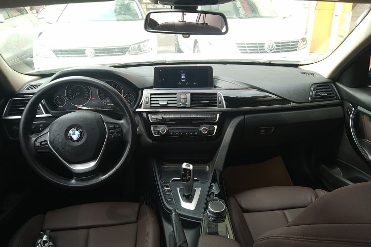 Used BMW 3 Series 2019 320Li Fashion Model Center Console