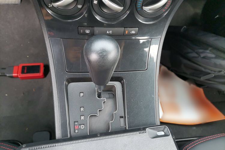 Used Mazda Mazda 3 2015 Sedan 1.6L Automatic Comfort Model