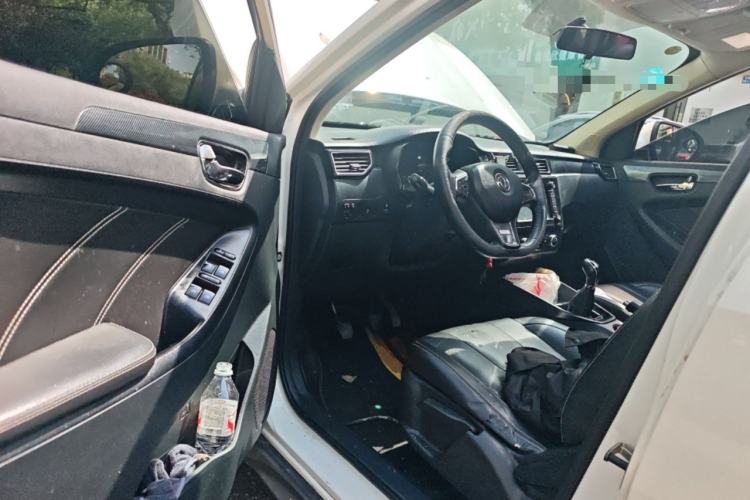 Used Dongfeng Fengon 580 2017 1.8L Manual Comfort Model Driver Seat