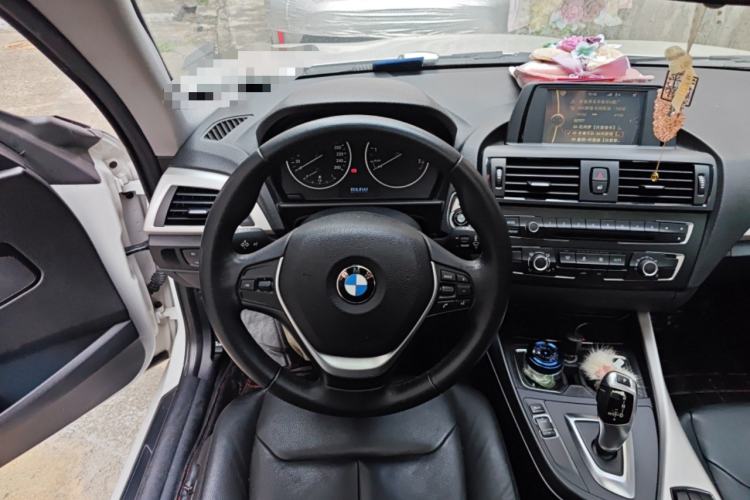 Used BMW 2 Series 2014 220i Leading Model Steering Wheel