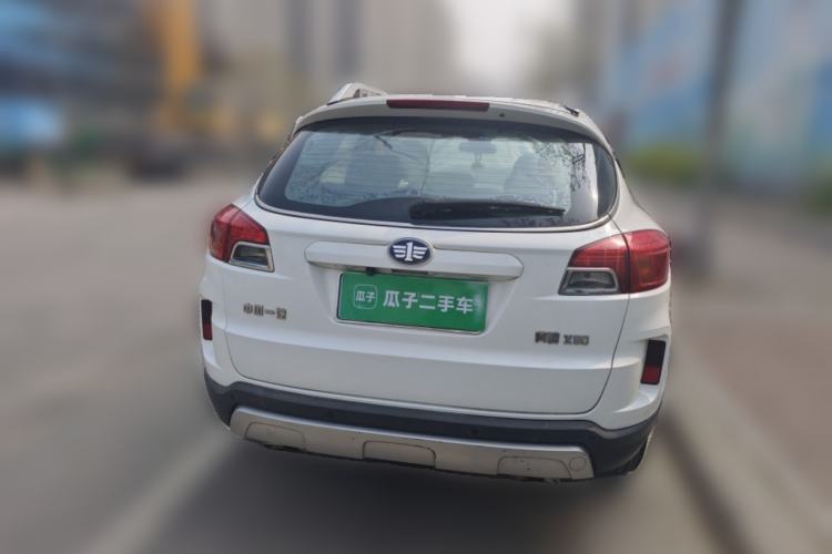 Used Bestune X80 2013 2.0L automatic comfort version
