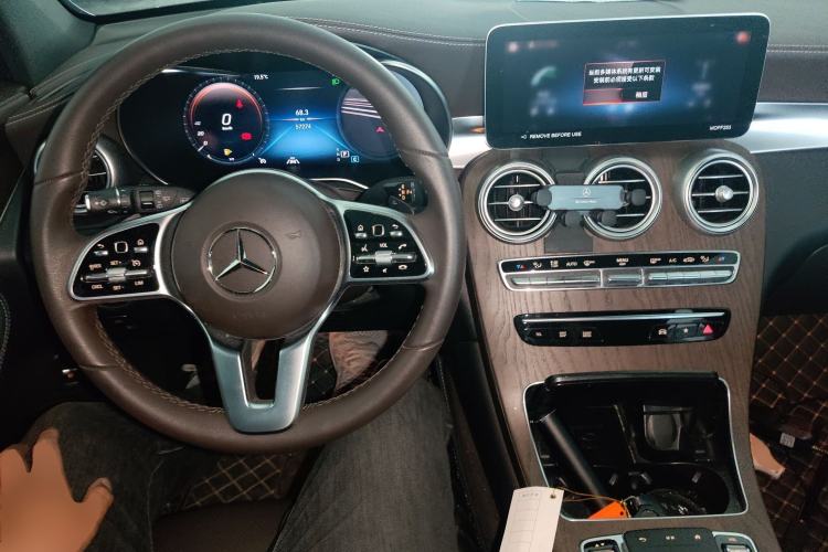 Used Mercedes-Benz GLC 2022 Refreshed GLC 300 L 4MATIC Dynamic Edition Prestige Version Center Console